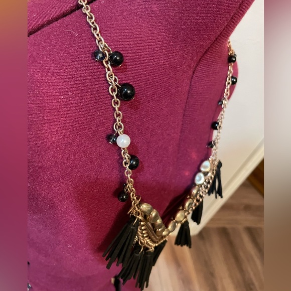 Vobi’s Necklace and Earring Set - Picture 3 of 6